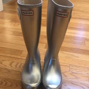 Hunter boots, silver size 4